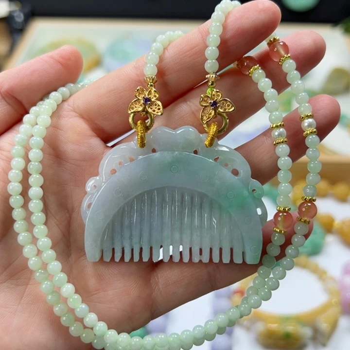 颈饰未镶嵌翡翠吊坠