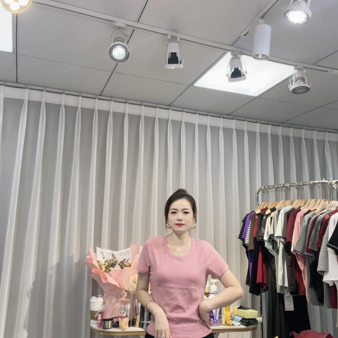 大美小美 微胖MM（现货福利）纯色净版T简约大气