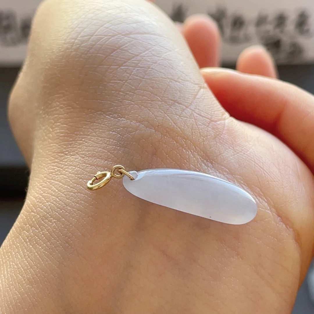 翡翠颈饰18K金镶嵌瓜