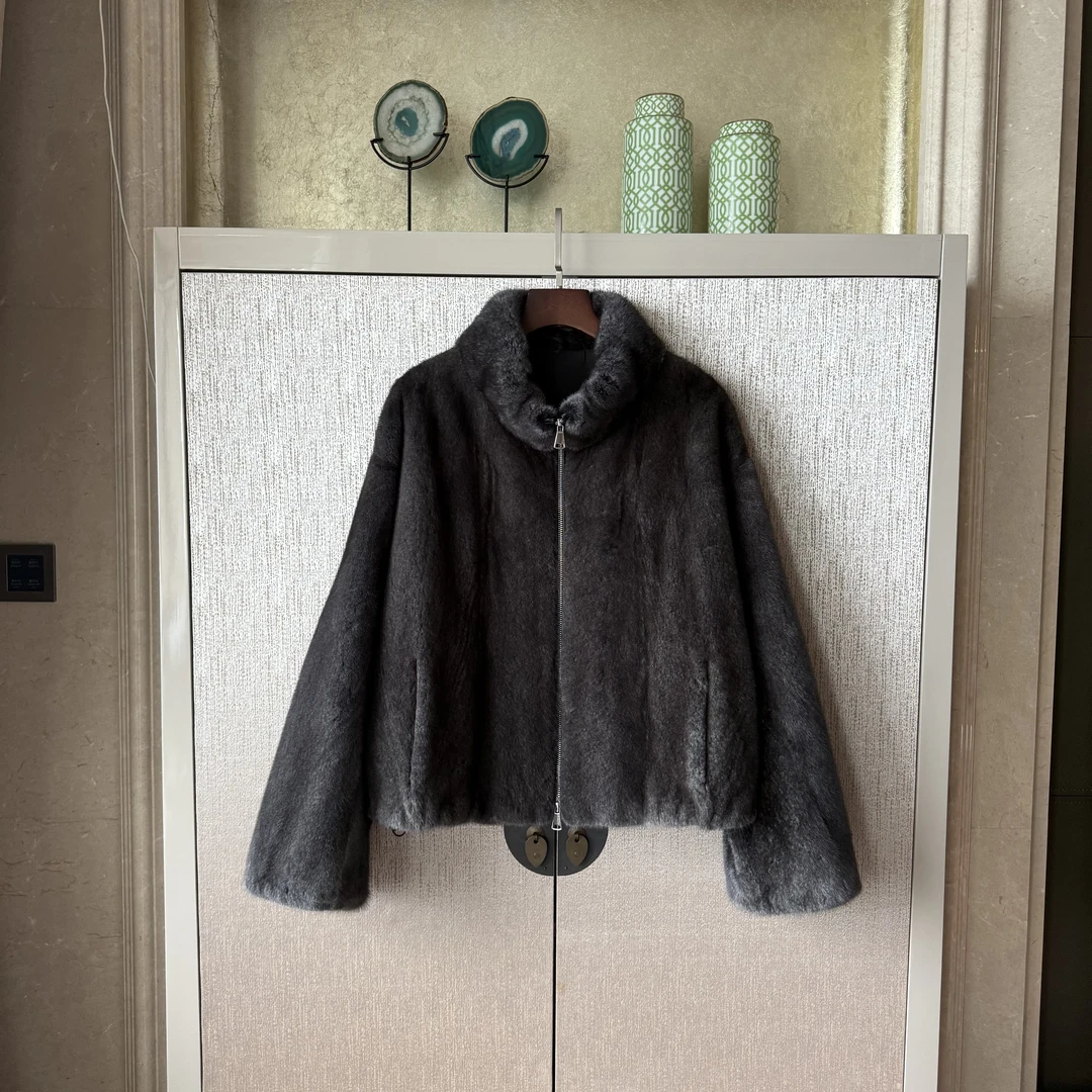 【陨石星】殿堂级SAGA皇冠短二Fen*i双色染色工艺立领水貂外套