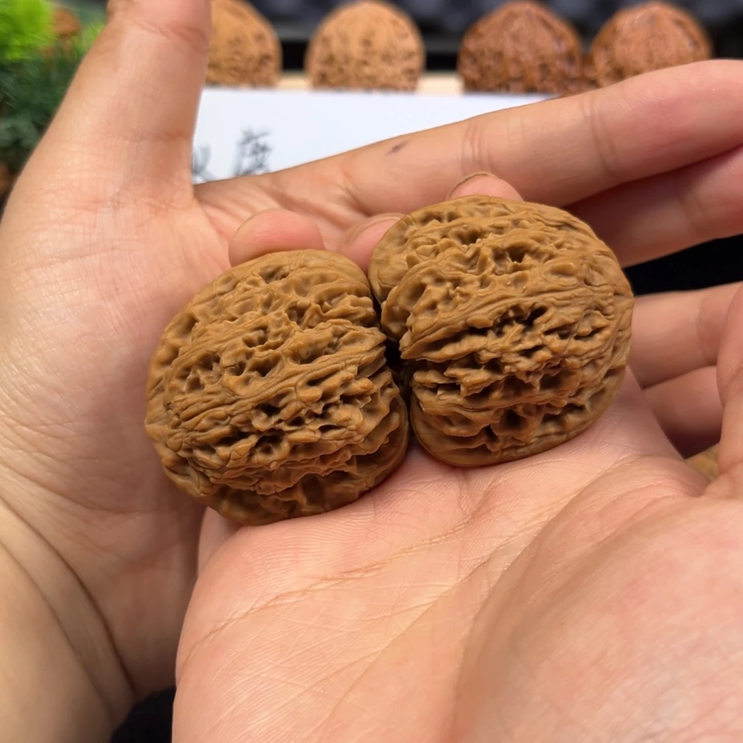 文玩核桃吊坠滨****司核桃