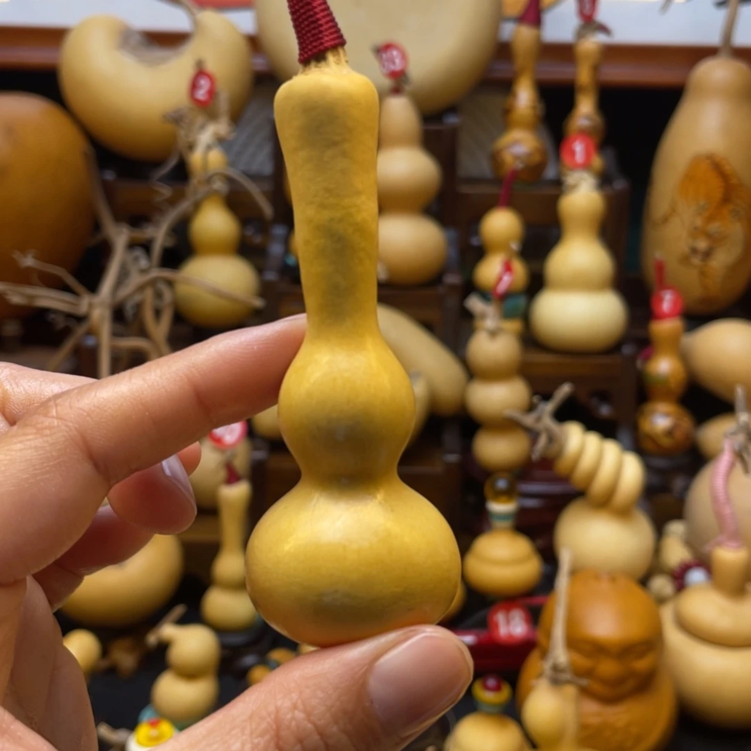 摩*葫芦等多种颜色的小动物和动物为