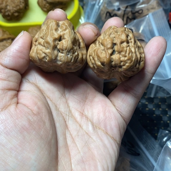把件文玩核桃蛤蟆头37角哇