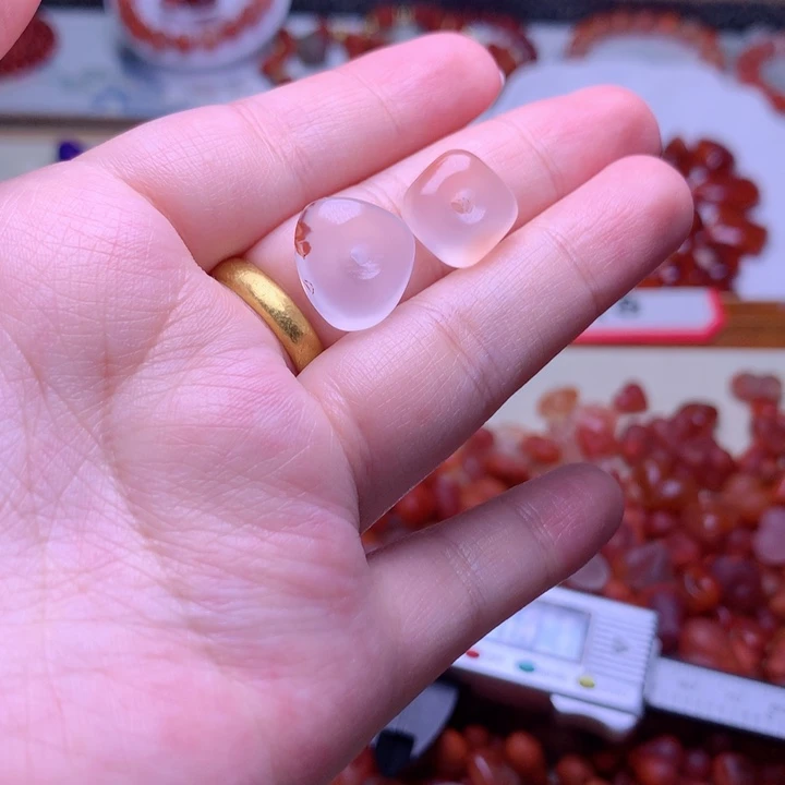南红玛瑙未镶嵌珠宝半成品4