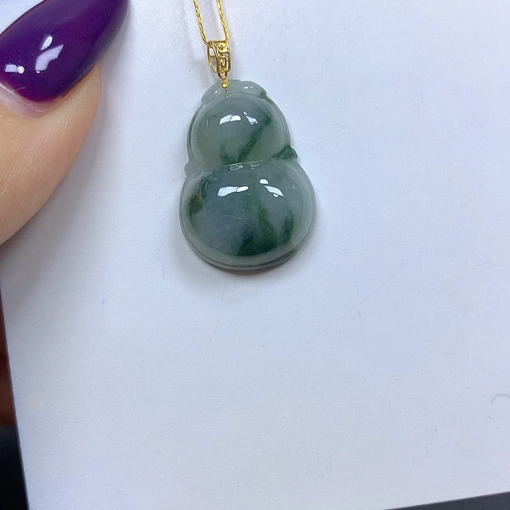 翡翠未镶嵌颈饰挂件