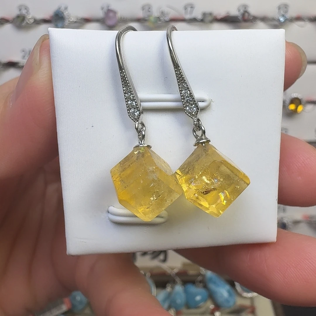 银S925镶嵌耳饰黄晶