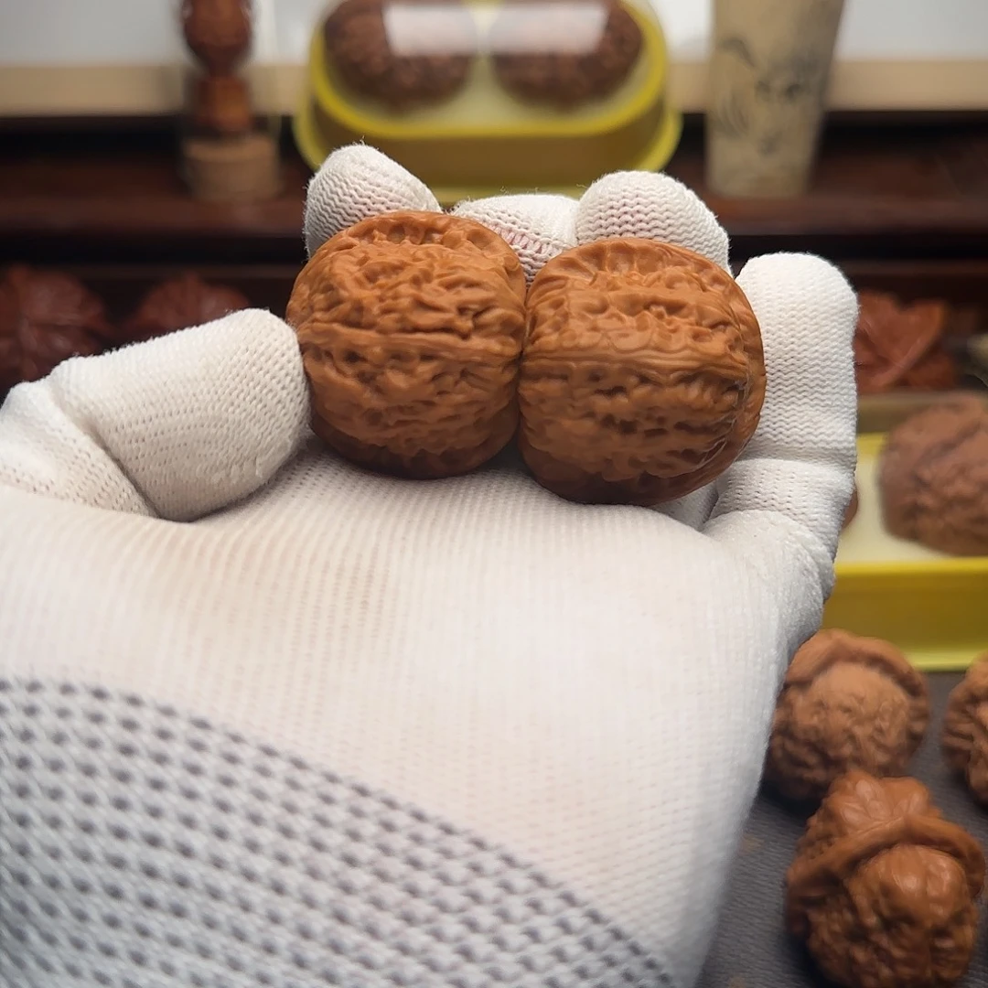 文玩核桃吊坠核老闷