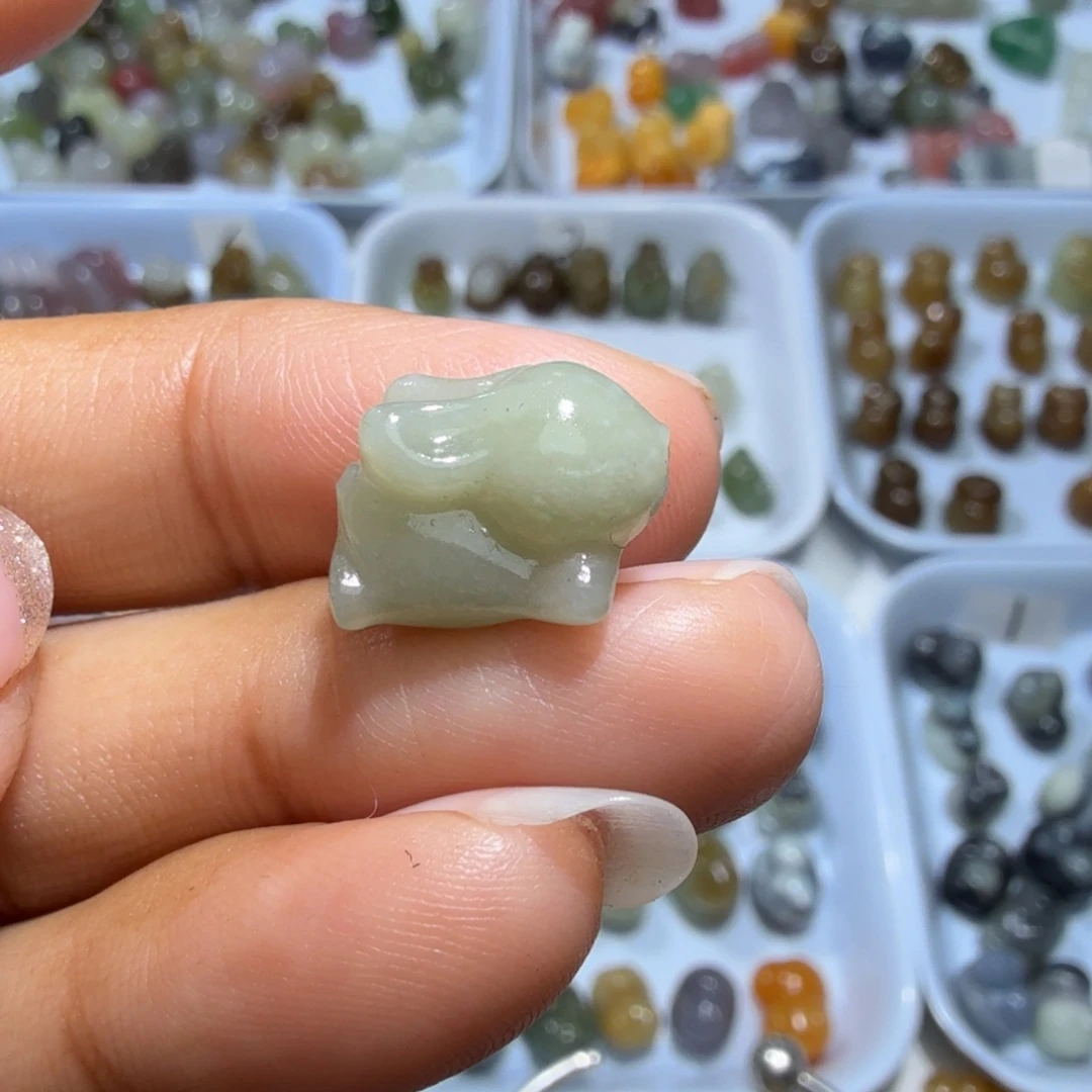 和田玉未镶嵌珠宝奇石