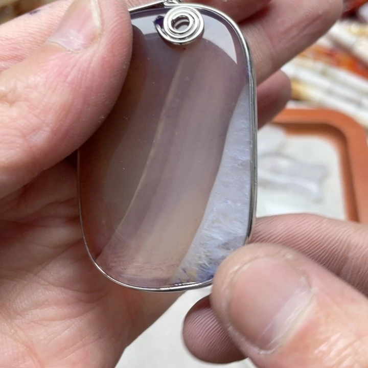 玛瑙/玉髓合金珠宝半成品一个玛瑙吊坠