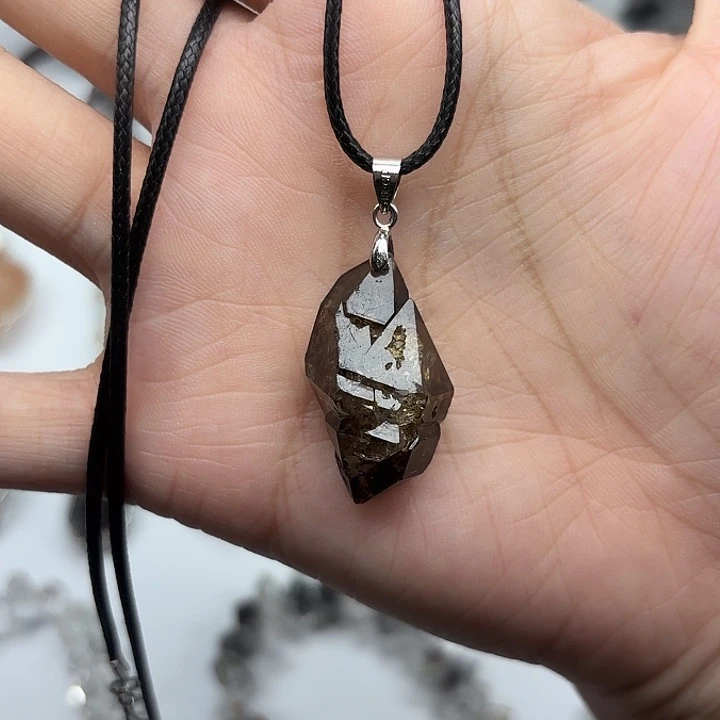 未镶嵌颈饰水晶城堡茶闪灵钻项链