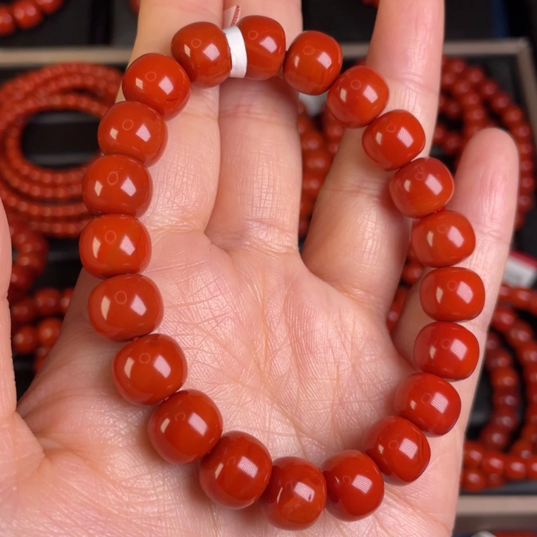 钱***锦南红玛瑙未镶嵌手链满肉满色花