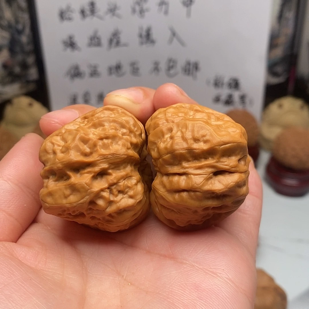 文玩核桃吊坠蛤蟆头40