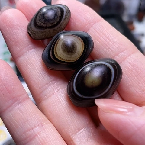 玛瑙未镶嵌吊坠好****斗玛瑙珠