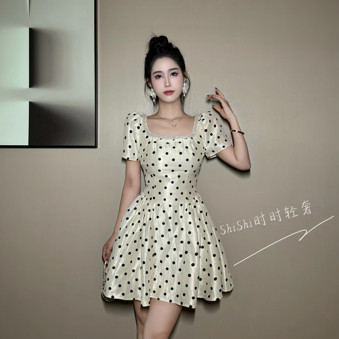 【时时原创】法式方领赫本风时尚波点轻奢气质宴会收腰连衣裙21768