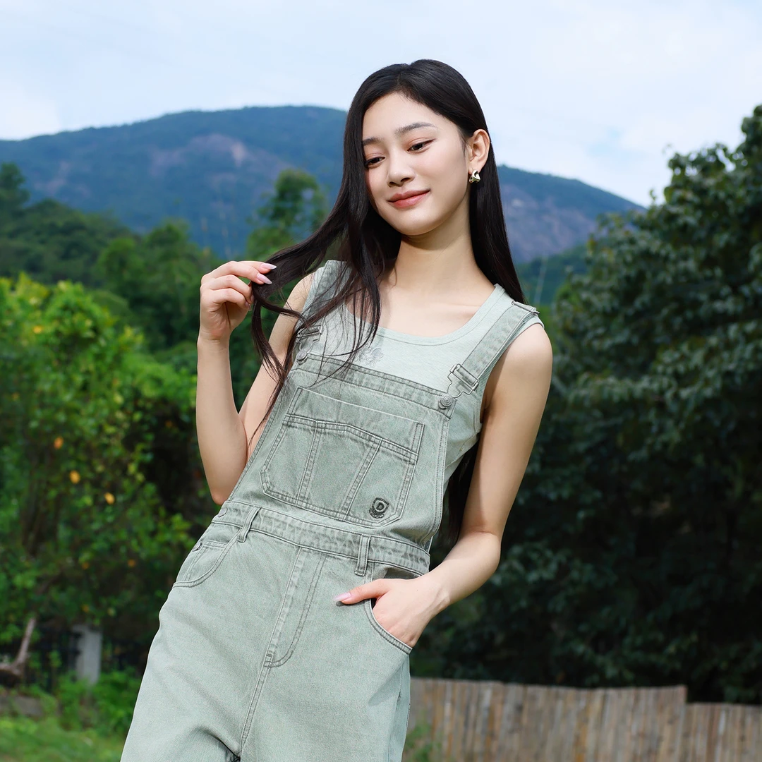 朵以2025夏季新品女显瘦百搭上衣背心无袖打底衫40SX039023原99