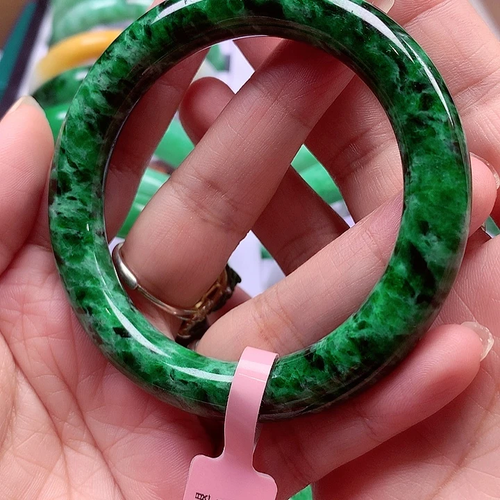 翡翠未镶嵌手镯翡翠