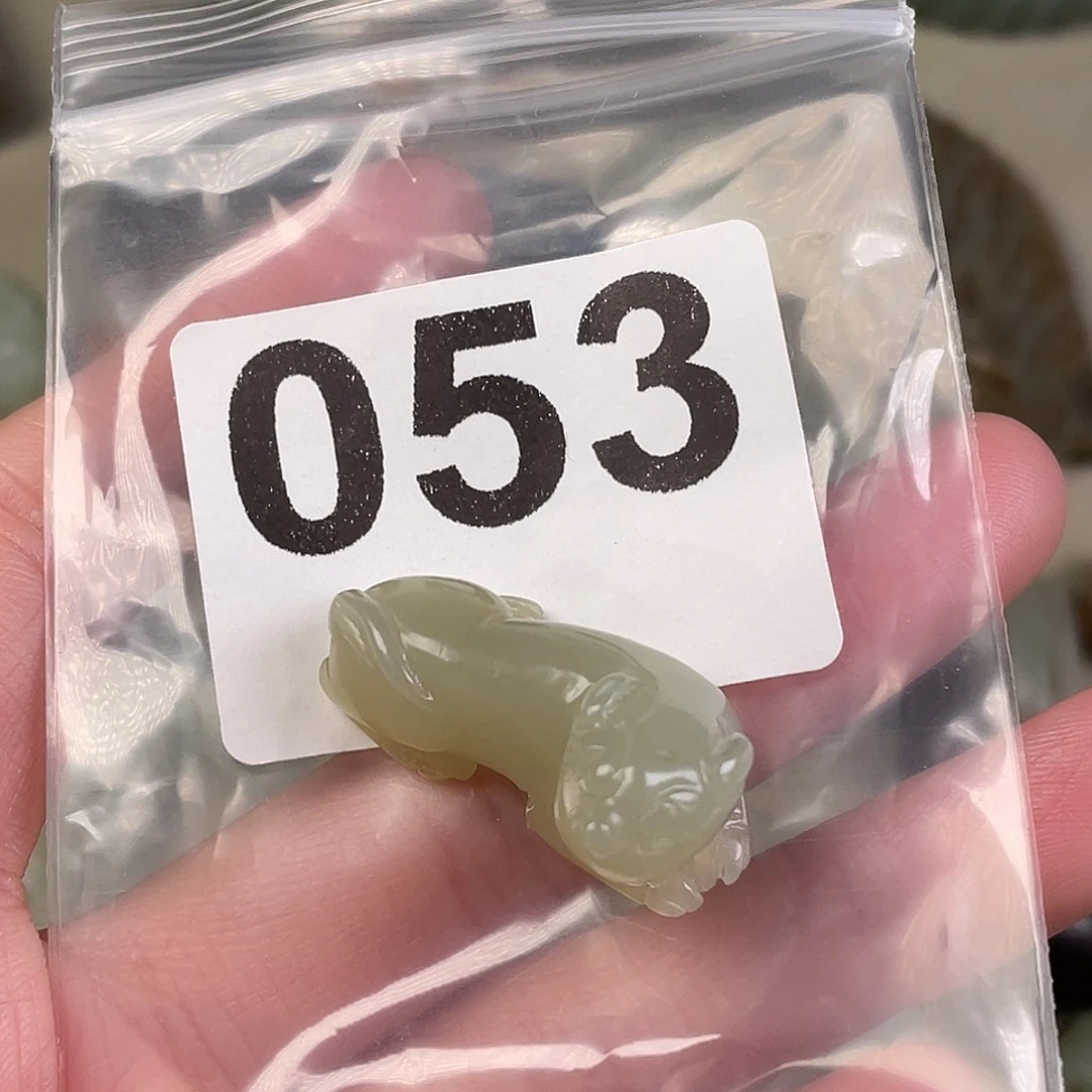 和田玉（糖玉）未镶嵌颈饰