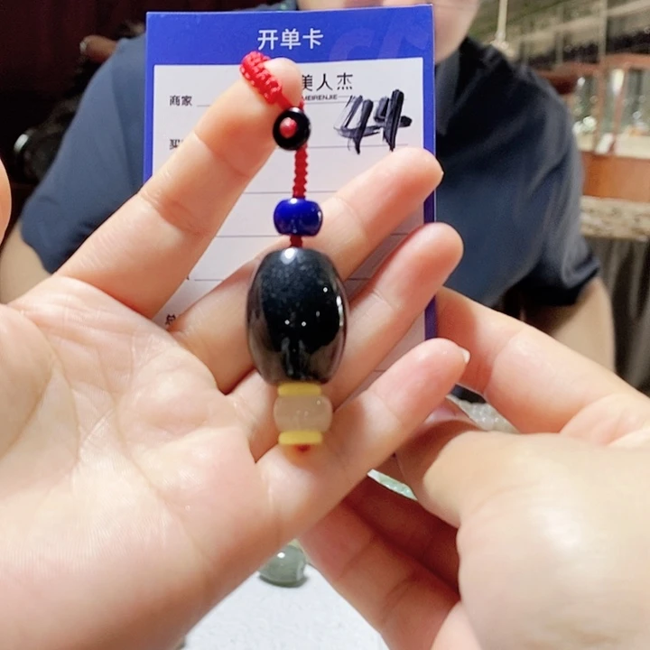 密玉（石英质玉）未镶嵌颈饰