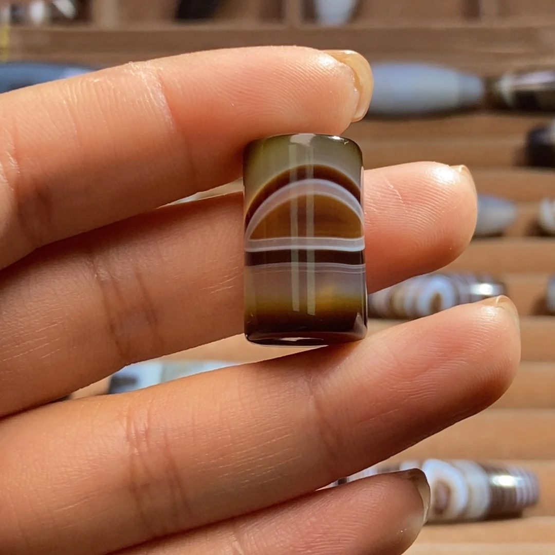 用***3玛瑙/玉髓未镶嵌颈饰