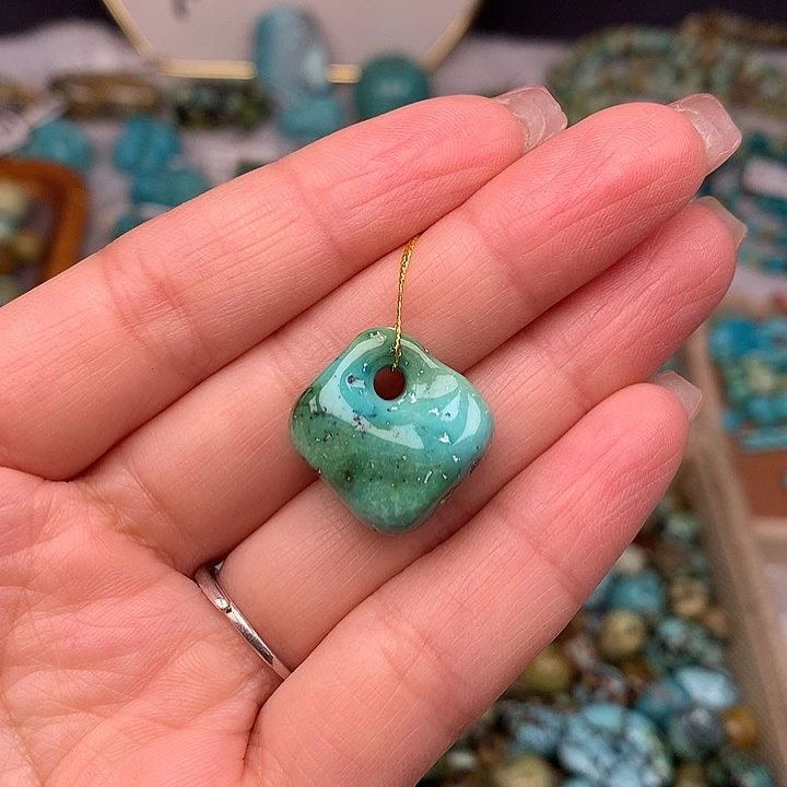 绿松石未镶嵌扣子