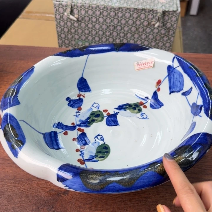 一个陶瓷物件哈哈哈哈