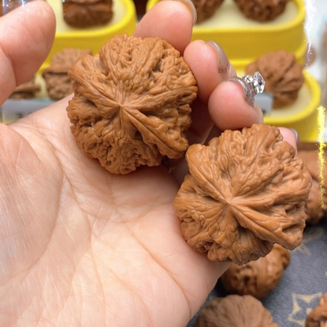 迪***雯把件文玩核桃139号粗筋