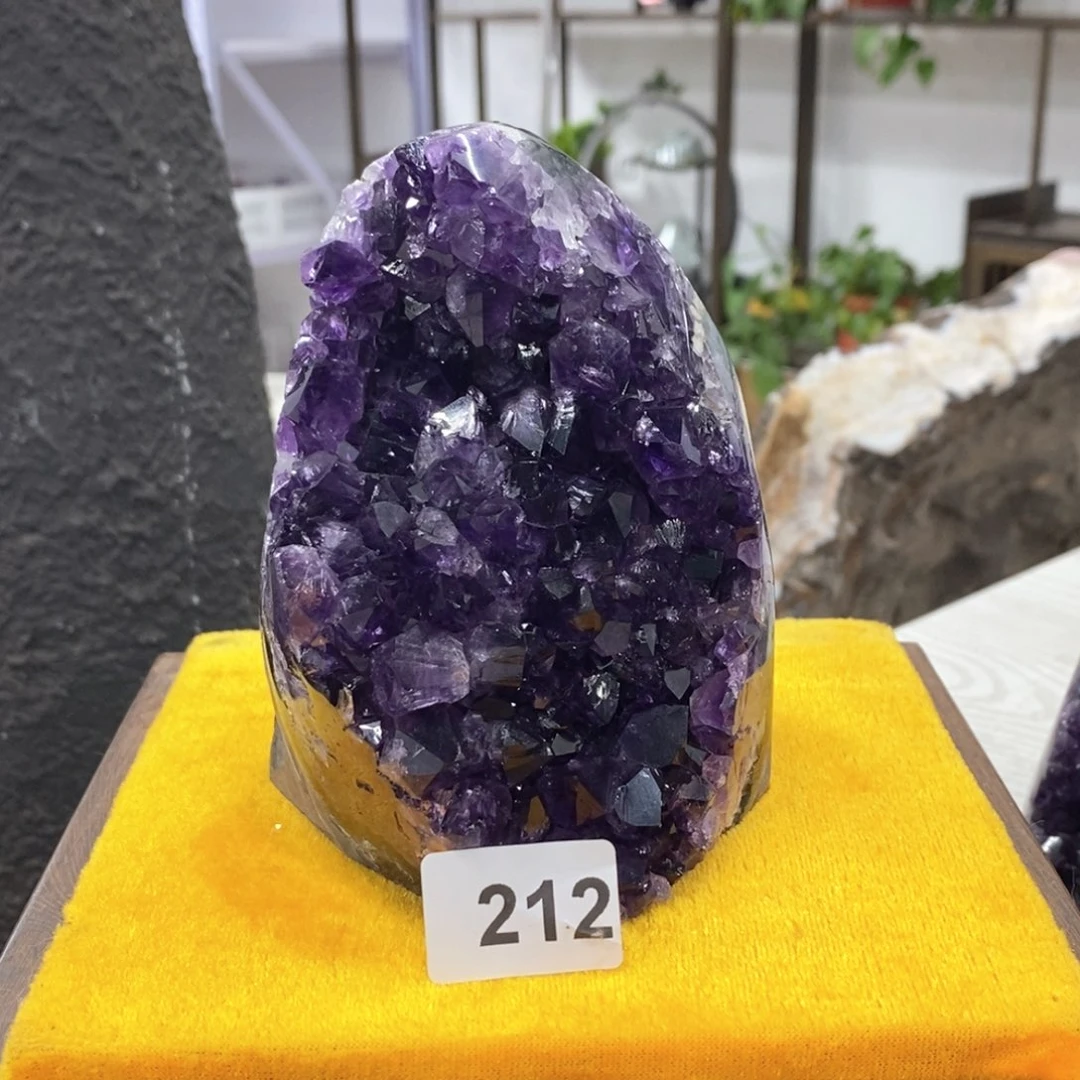 紫晶大型摆件（非配饰）未镶嵌