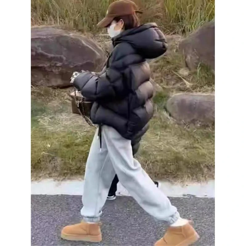 软糯泡芙羽绒服女2024年冬季新款90白鸭绒宽松百搭加厚面包服外套