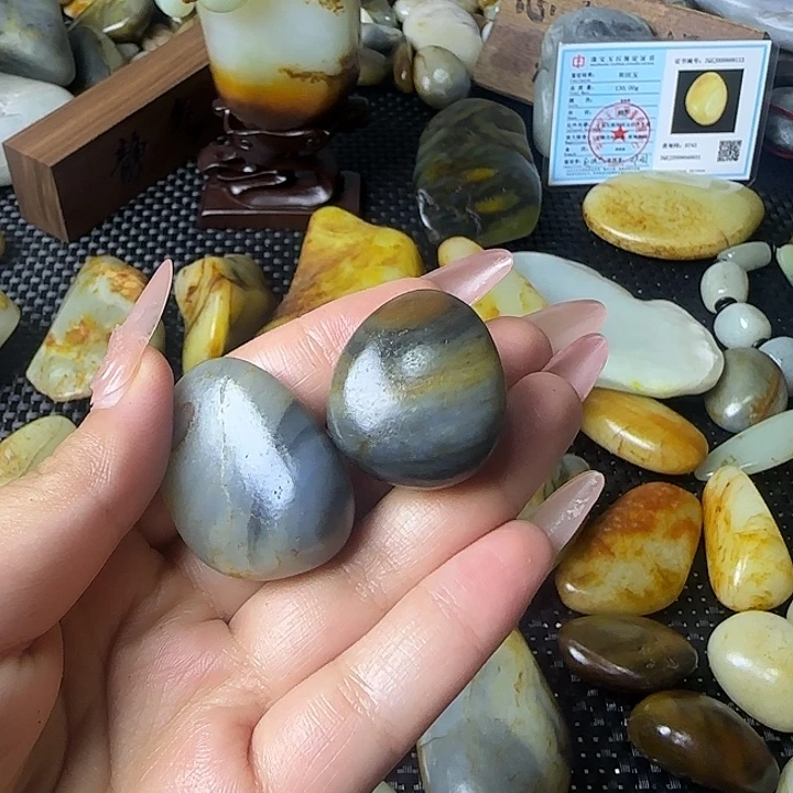 王***）和田玉（糖玉）未镶嵌挂件