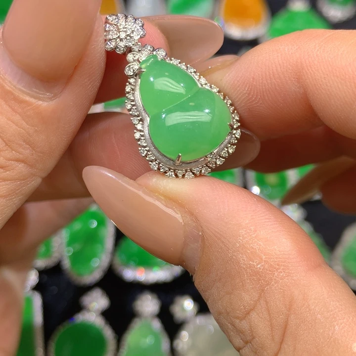 翡翠18K金镶嵌吊坠(不含链)