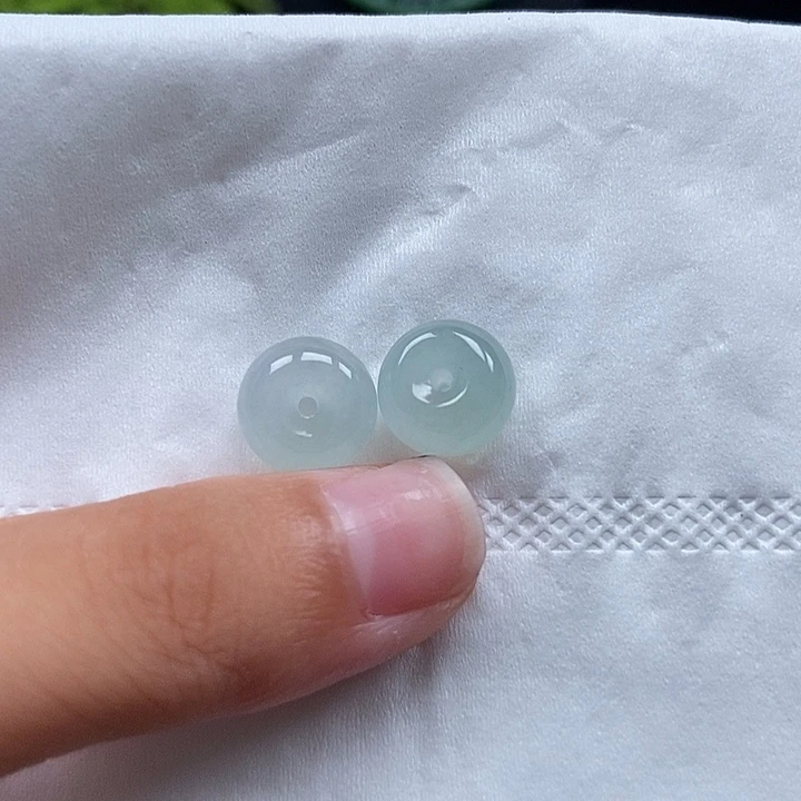 翡翠挂件未镶嵌吊坠