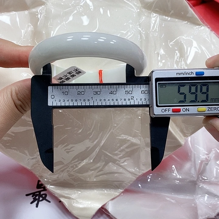 翡翠手镯未镶嵌127