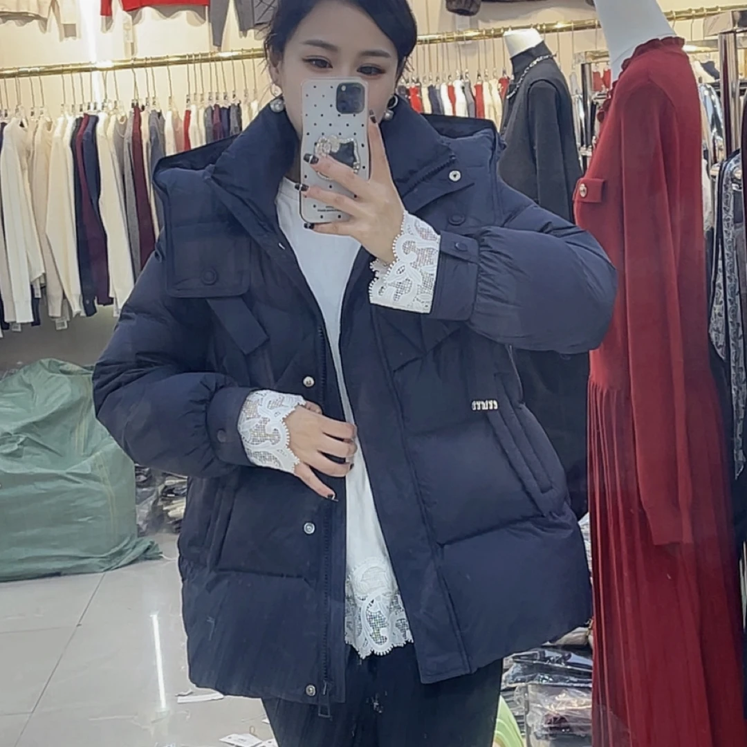 【左左服饰】藏青色超轻柔羽绒服连帽