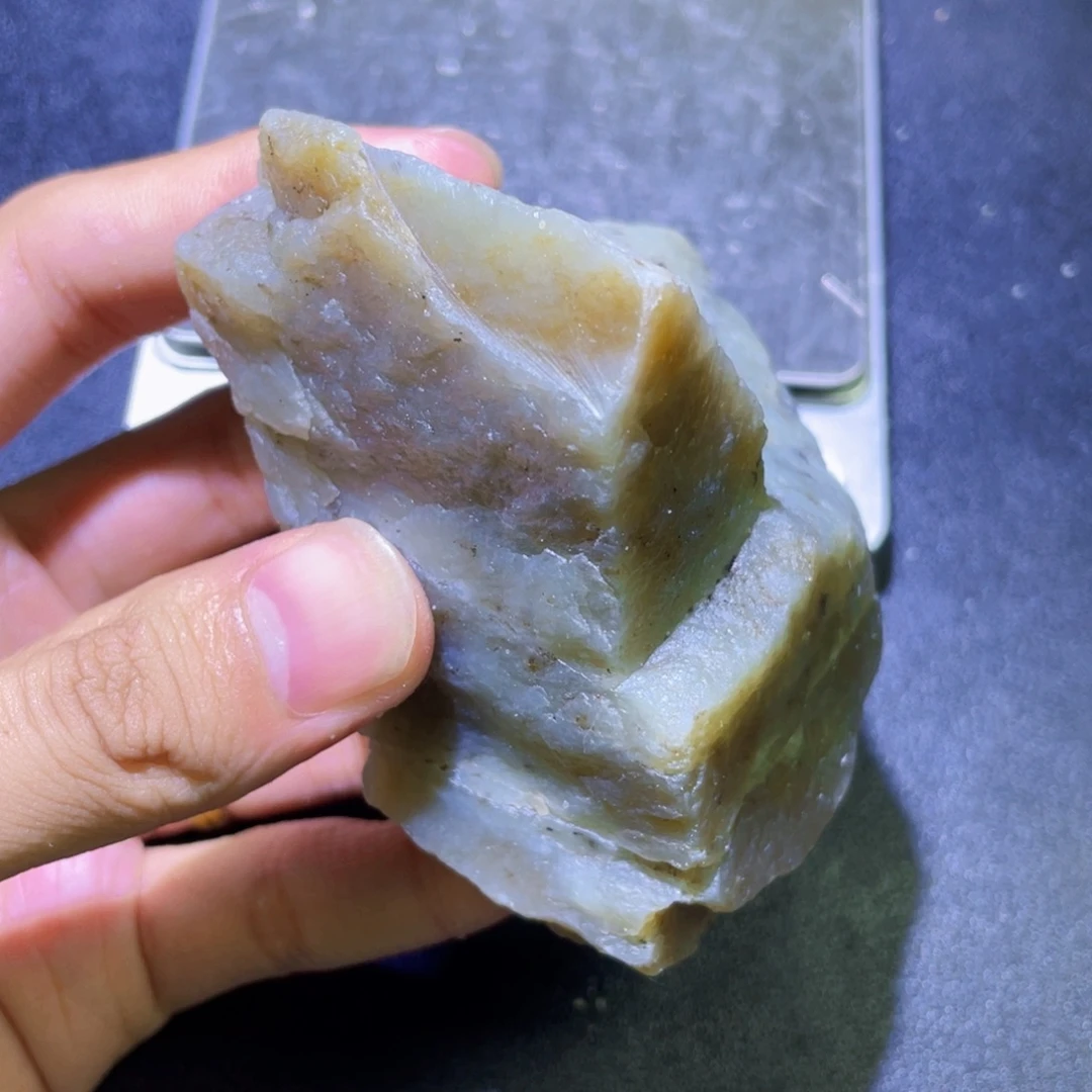 未镶嵌和田玉（糖玉）珠宝半成品