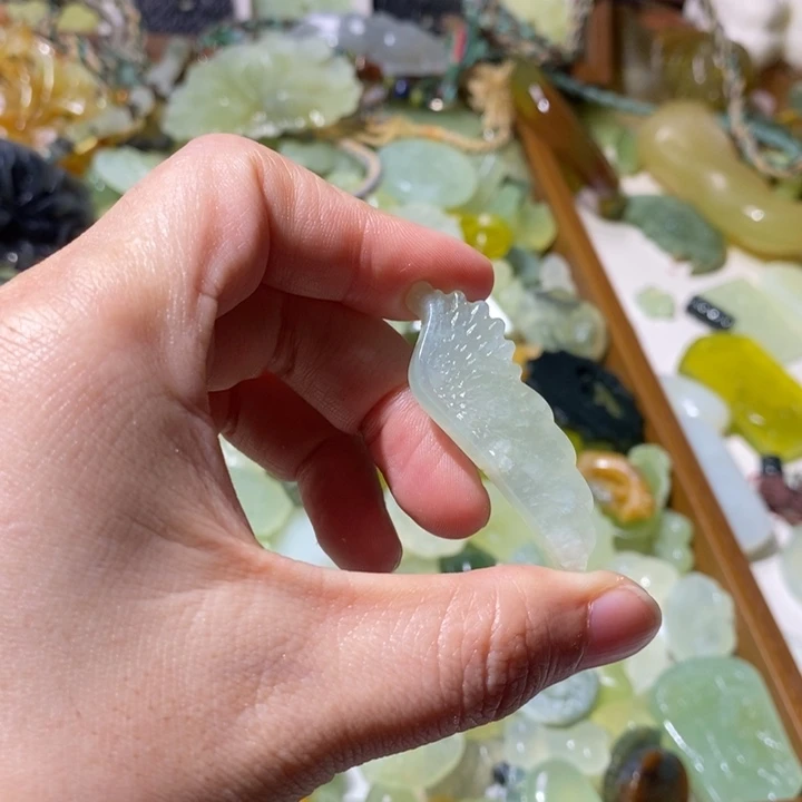 蛇纹石玉合金颈饰