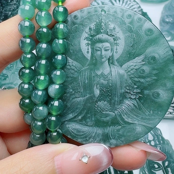 翡翠未镶嵌颈饰天然的A货翡翠多样性发其一