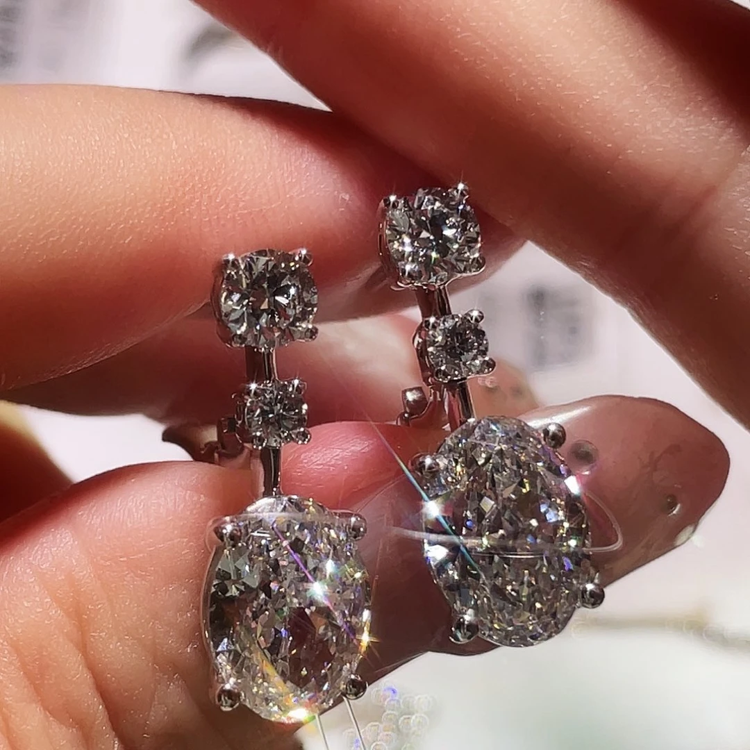 实验室培育钻石18K金镶嵌6.12克拉D-E/VVS