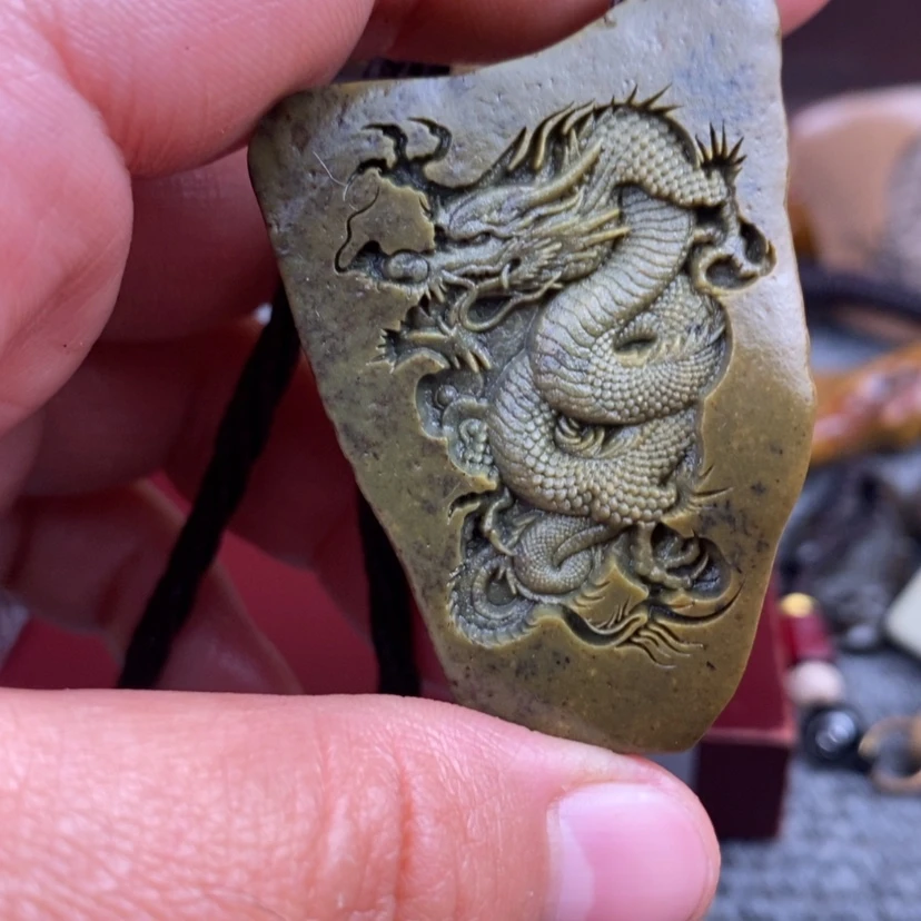 【闪购商品】原石雕刻手把件