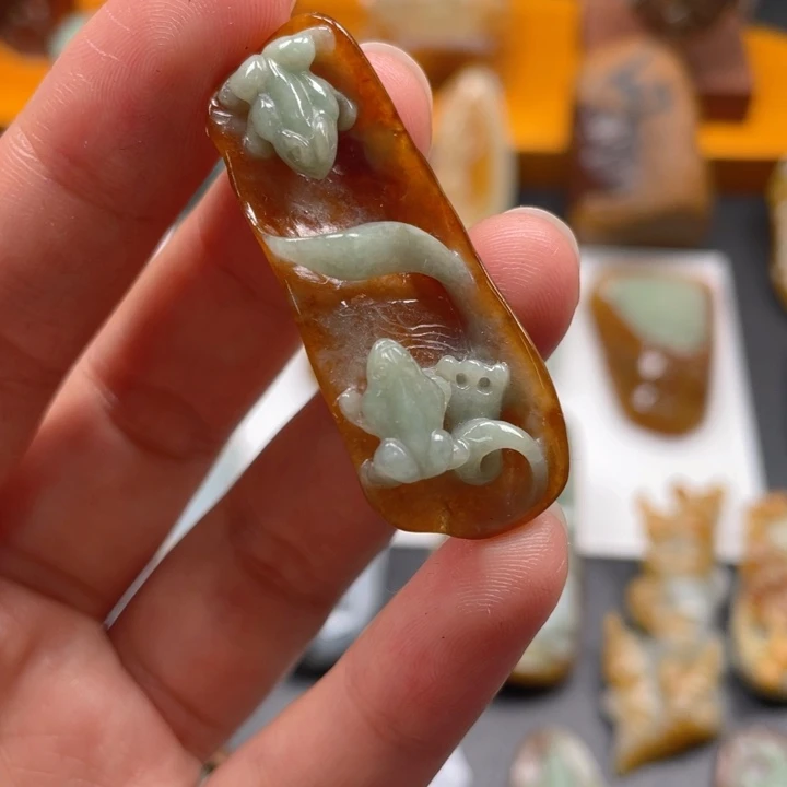 定制翡翠未镶嵌翡翠