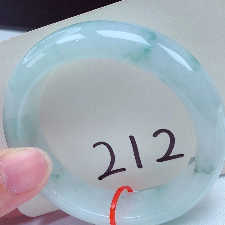 翡翠未镶嵌手镯翡翠