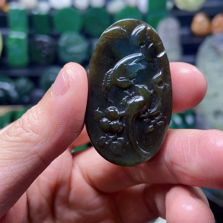 和田玉未镶嵌珠宝奇石