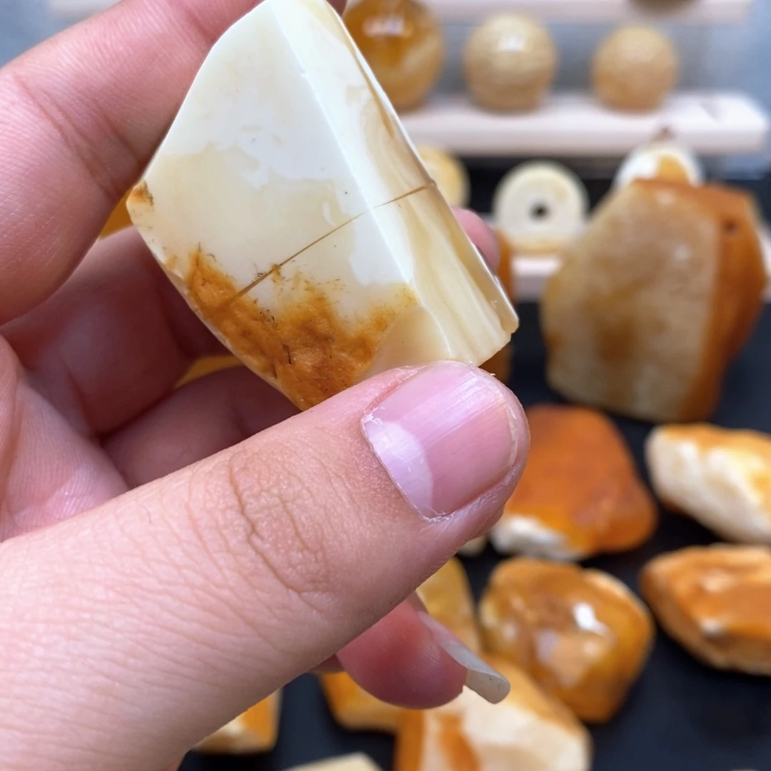 定制琥珀未镶嵌一**宅天然蜜蜡原石加工不退不换