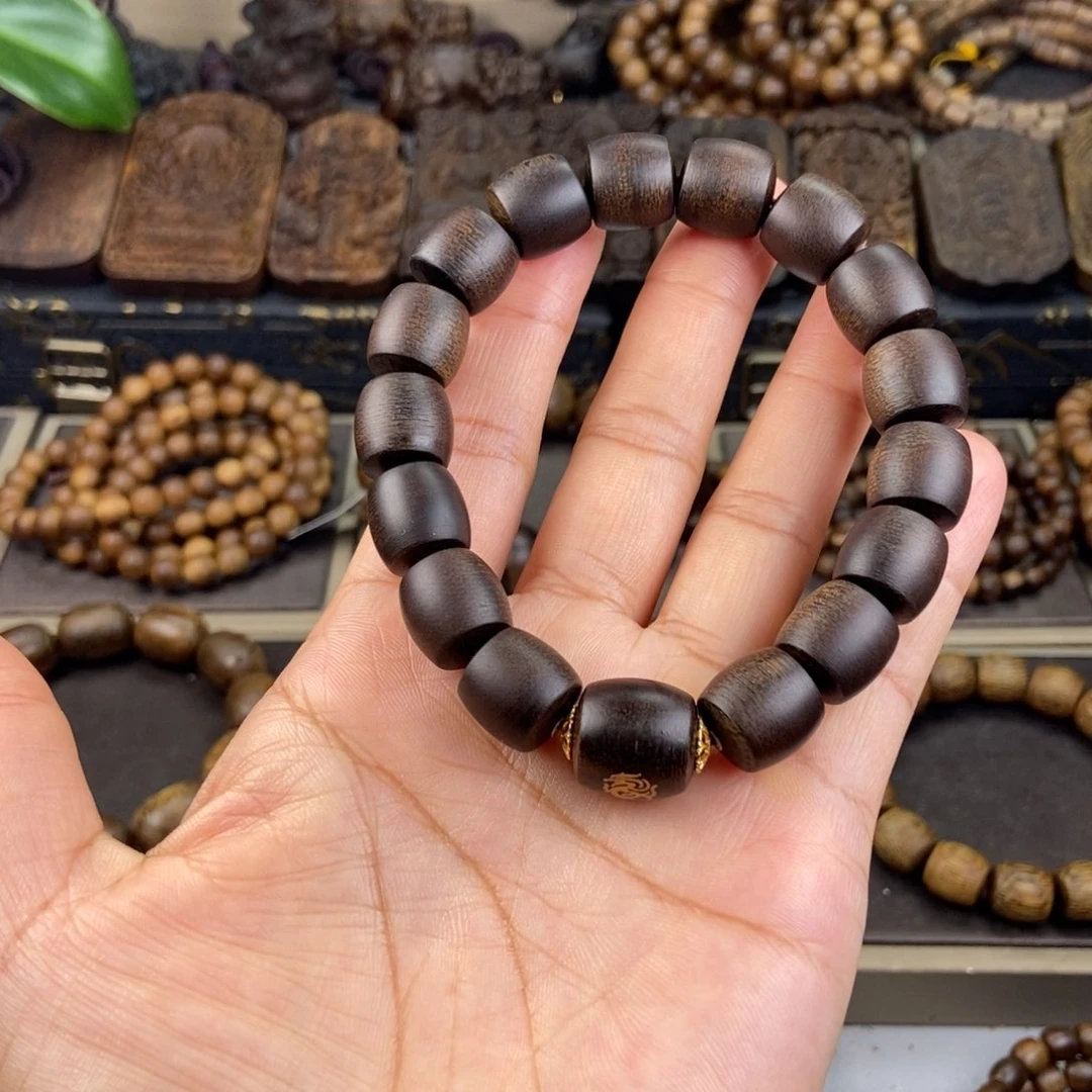 木╭****槃越南富森红土