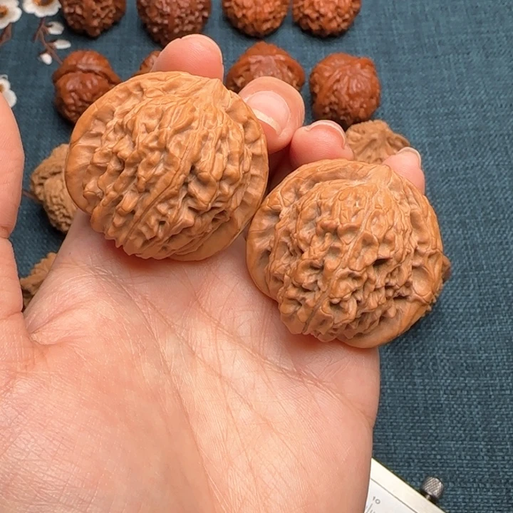 文玩核桃把件汉高楼39