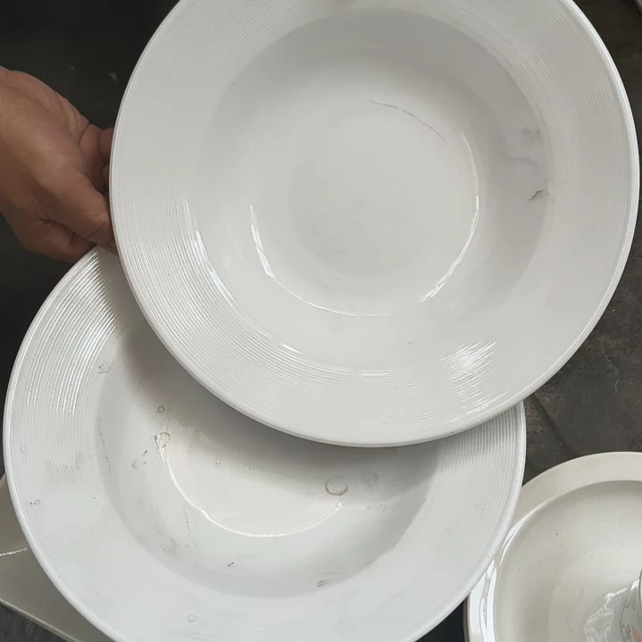 陶瓷盘子碗啥都有