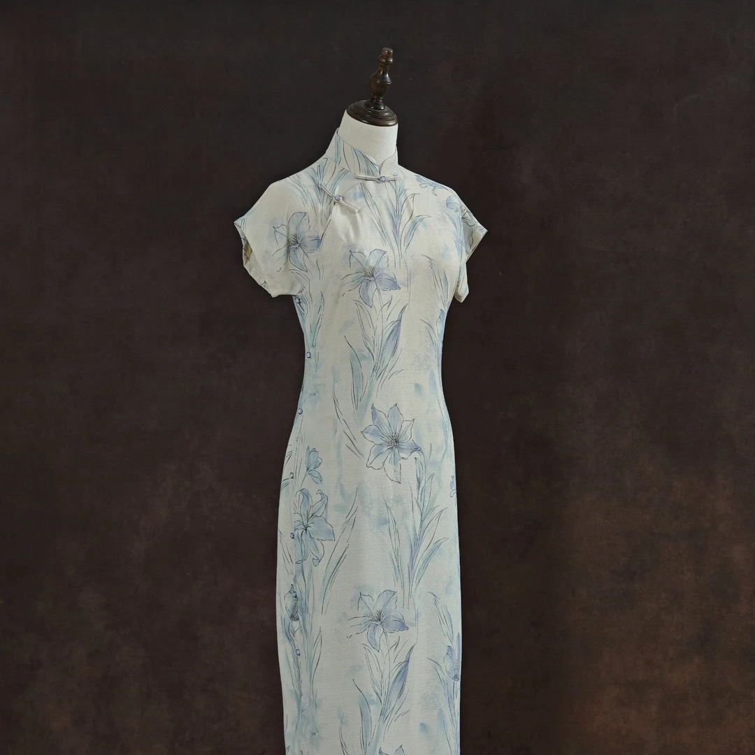 【花现】2025年夏款蓝色单层全开襟文艺复古日常旗袍长约125