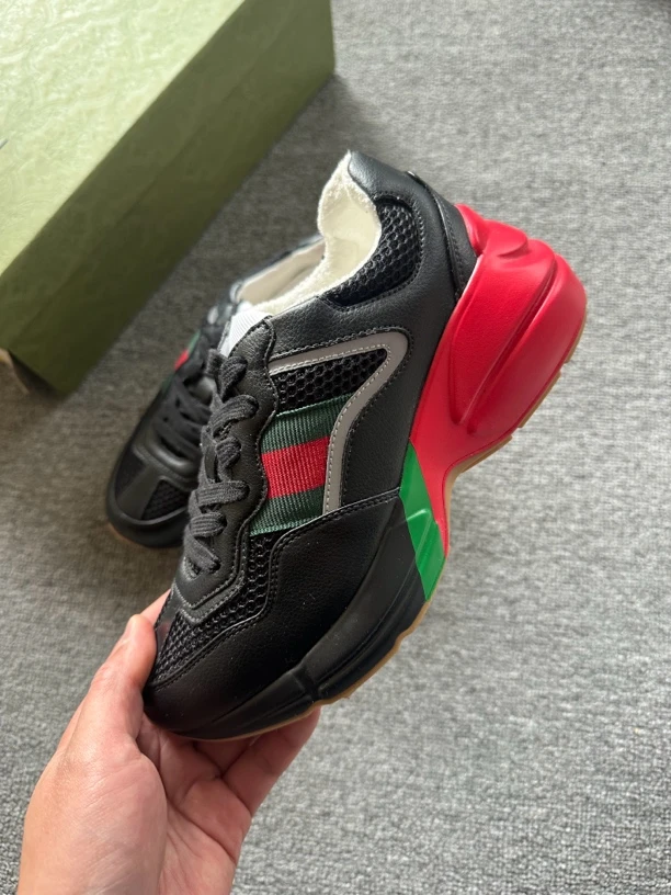 全新未使用 GUCCI/古驰 35.5码原盒 女款黑红拼色老爹鞋 涂标