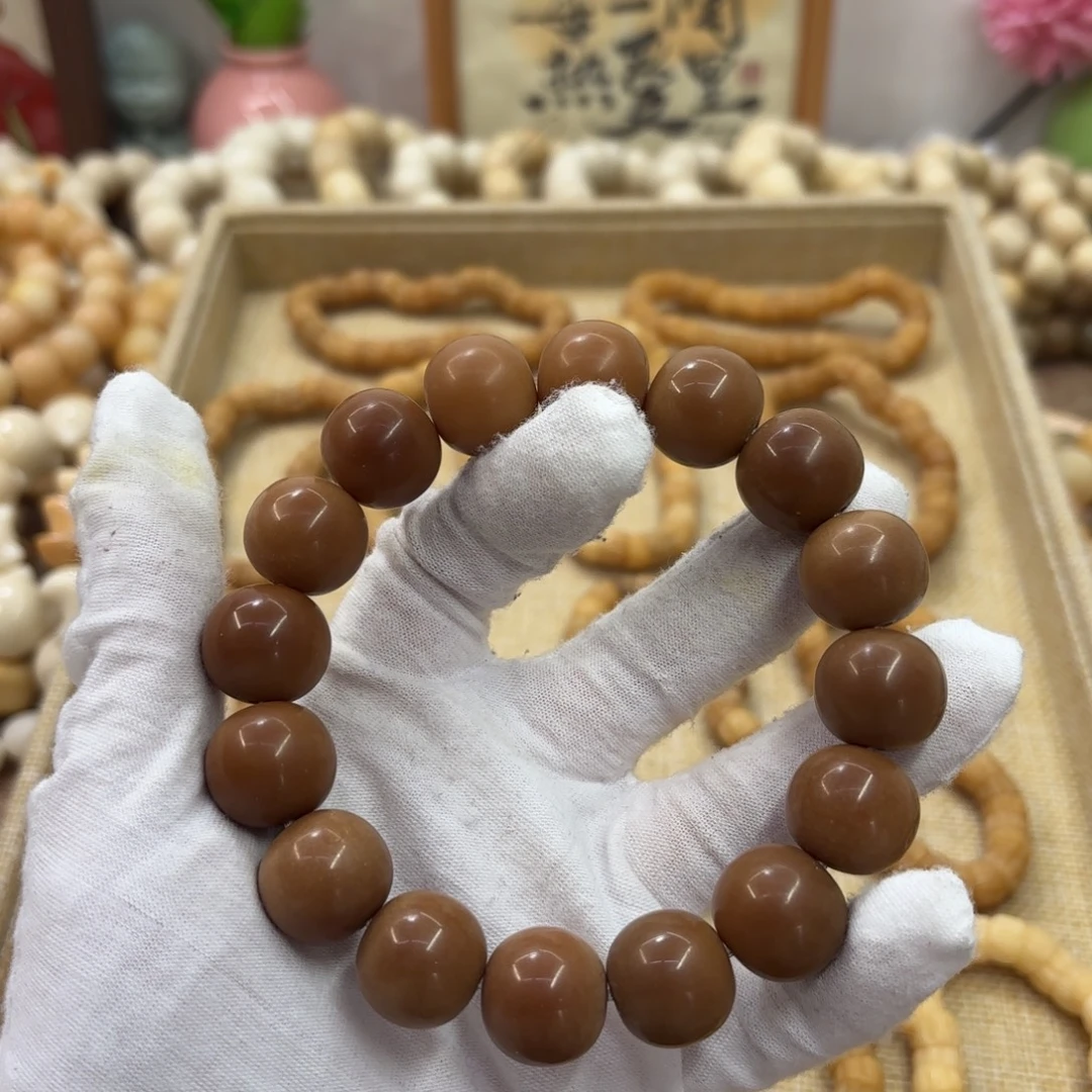 菩提根/象牙果吊坠17干磨瑕疵落地果690