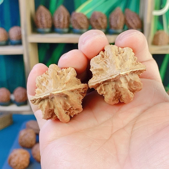 文玩核桃吊坠024牛魔王35