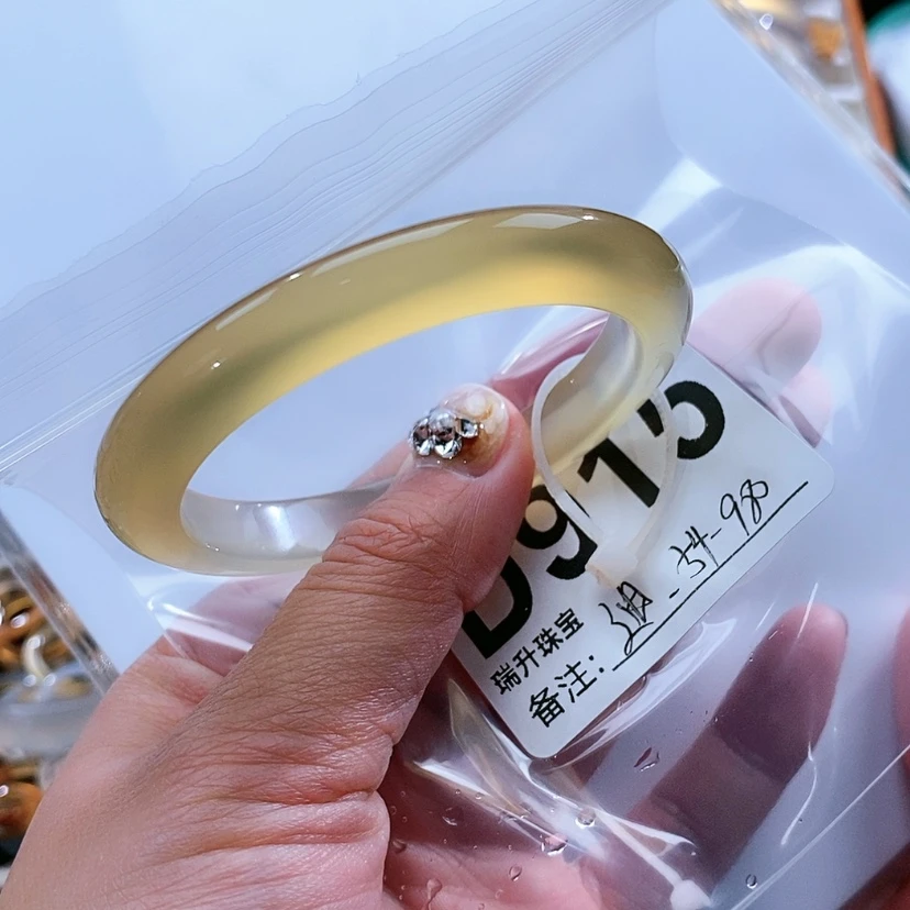 【闪购商品】手镯玛瑙/玉髓未镶嵌迪*～